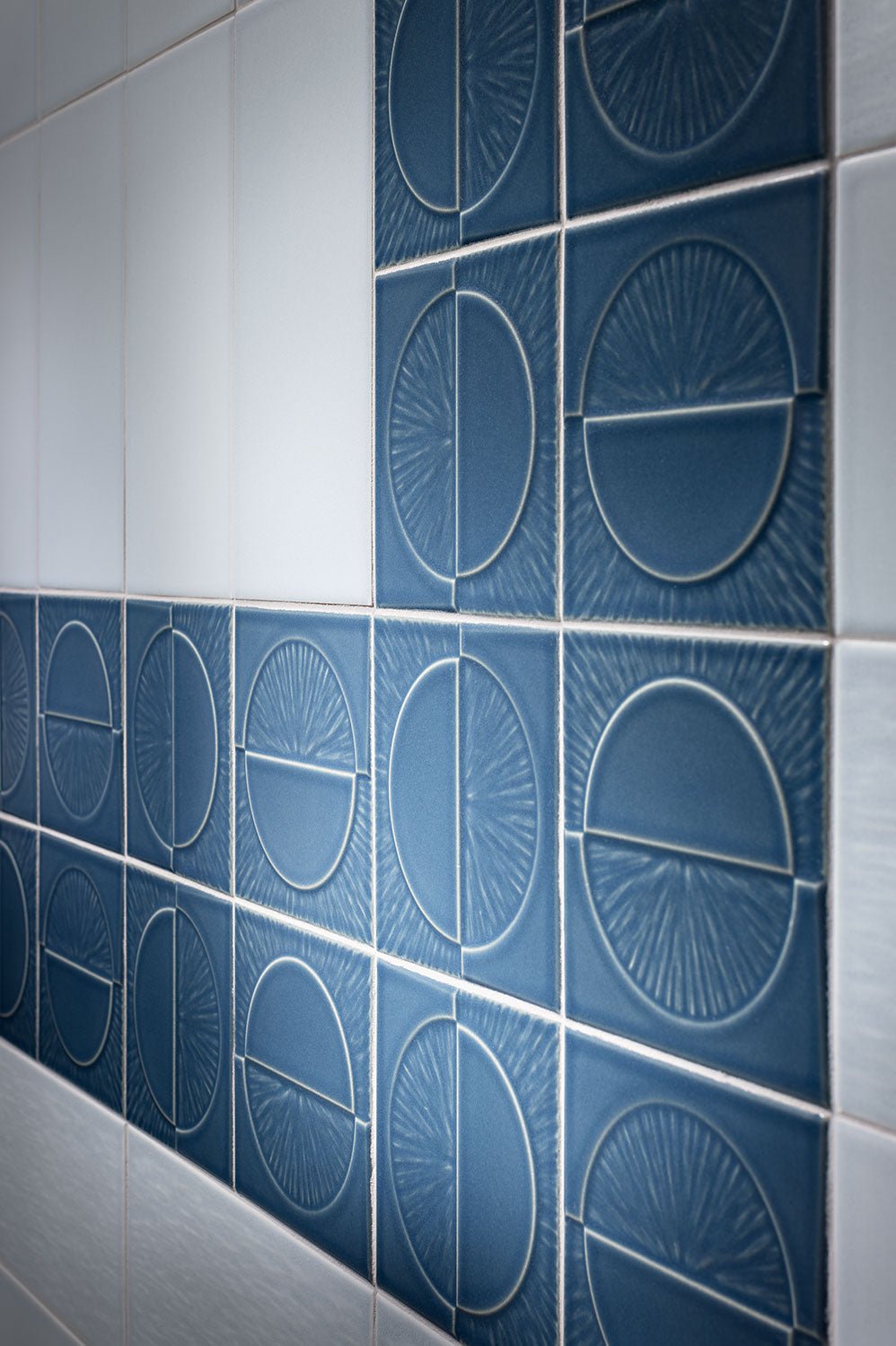 Shelter Island Orbit in Cosmos - Ciao Bella Tile